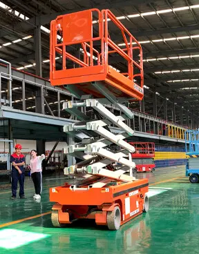 自行(hang)剪叉(cha)式升(sheng)降平(ping)台